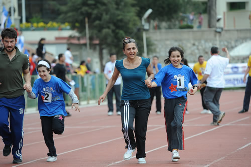 skdar Belediyesi 5. zel Sporcular Atletizm enlikleri