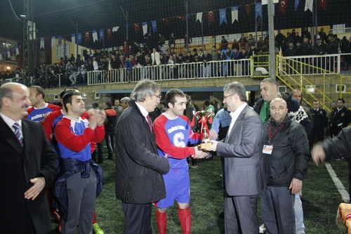 8. Geleneksel Bahar Kupas 2. Amatrler Futbol Turnuvas'nn ampiyonu cadiyespor