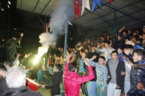 8. Geleneksel Bahar Kupas 2. Amatrler Futbol Turnuvas'nn ampiyonu cadiyespor