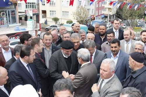 skdar Belediyesi tarafndan yaptrlan amlktepe Camii dualarla ibadete ald