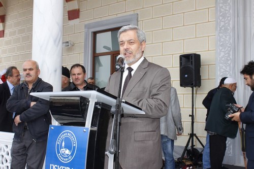 skdar Belediyesi tarafndan yaptrlan amlktepe Camii dualarla ibadete ald