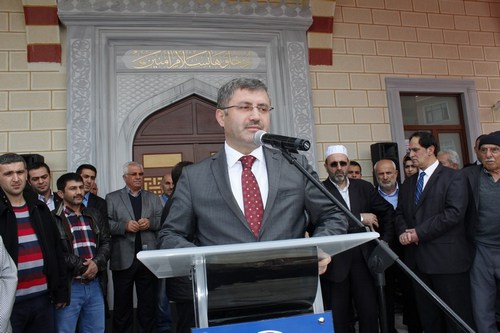 skdar Belediyesi tarafndan yaptrlan amlktepe Camii dualarla ibadete ald