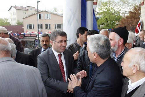 skdar Belediyesi tarafndan yaptrlan amlktepe Camii dualarla ibadete ald