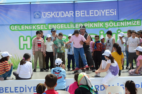 skdar Belediyesi 4. Geleneksel Engelliler Piknii, Valideba Korusu'nda gerekletirildi