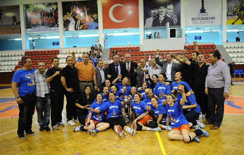 Hentbol Bayanlar Sper Ligi'nde 2010-2011 sezonu ampiyonu skdar Belediyespor