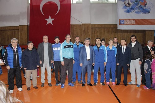 skdar Belediyesi K Spor Okullarn hizmete at