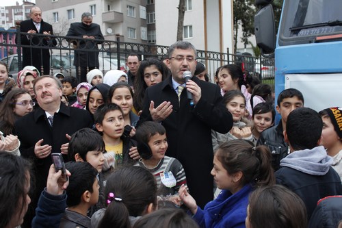 Dost Kervan skdar'dan Suriye'ye Uzanan Karde Eli yardm kampanyas amacna ulat