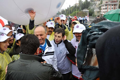 skdar Genlik Merkezi yeleri Ktalar Aras Maratonda yerini ald