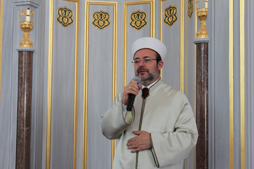 skdar Gzeltepe Birlik Camii Ramazan aynn ilk Teravihi'ne yetitirildi