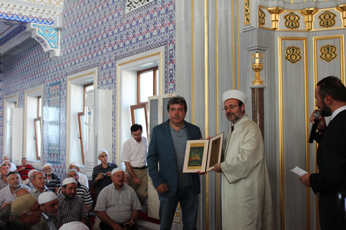 skdar Gzeltepe Birlik Camii Ramazan aynn ilk Teravihi'ne yetitirildi