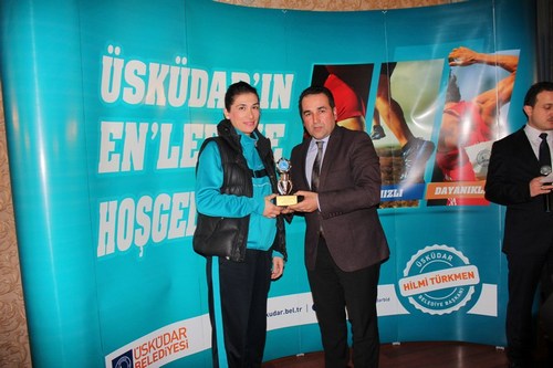 2015 yl ''skdar En'lerini Aryor'' atletizm yarmas finallerinde kazanan sporcular yemekte bulutu