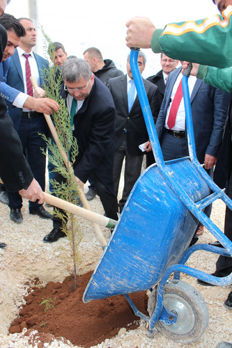 ''Onlar Mutlu Etmek ocuk Oyunca'' kampanyas anlurfa datm grntleri