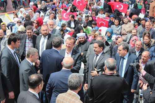 ''Onlar Mutlu Etmek ocuk Oyunca'' kampanyas anlurfa datm grntleri