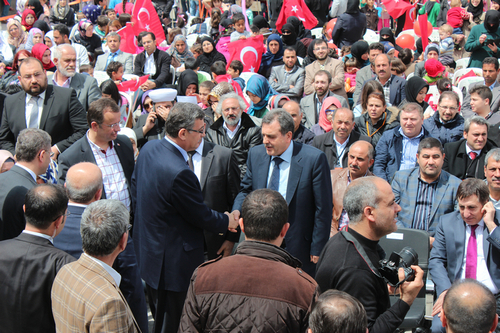 ''Onlar Mutlu Etmek ocuk Oyunca'' kampanyas anlurfa datm grntleri