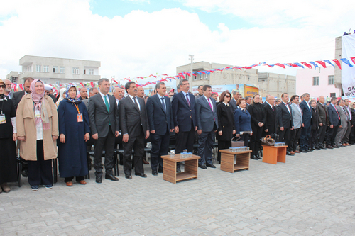 ''Onlar Mutlu Etmek ocuk Oyunca'' kampanyas anlurfa datm grntleri