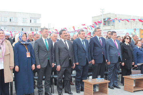 ''Onlar Mutlu Etmek ocuk Oyunca'' kampanyas anlurfa datm grntleri