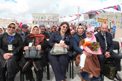 ''Onlar Mutlu Etmek ocuk Oyunca'' kampanyas anlurfa datm grntleri