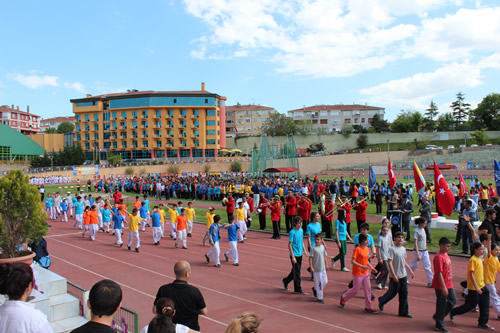 skdar'da 23 Nisan ocuk Olimpiyatlar'nn 5.'si gerekletirildi