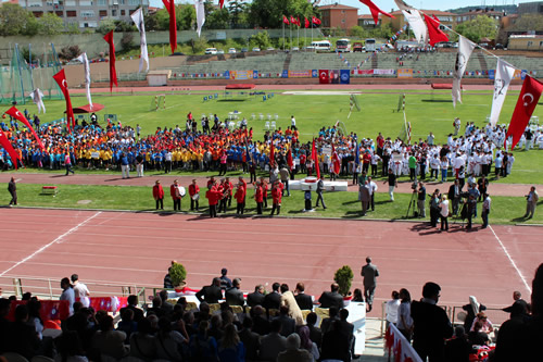 skdar'da 23 Nisan ocuk Olimpiyatlar'nn 5.'si gerekletirildi