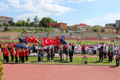 skdar'da 23 Nisan ocuk Olimpiyatlar'nn 5.'si gerekletirildi