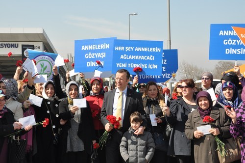 skdar'daki annelerden Dou'daki annelere bar mektubu