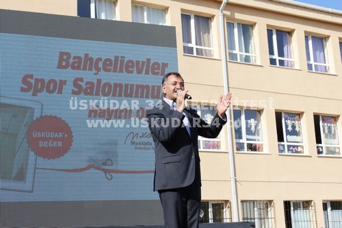 4. Murat lkretim Okulu Spor Salonu Al Treni