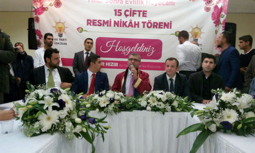 skdar'da 15 Roman ift toplu nikah treniyle dnya evine girdi