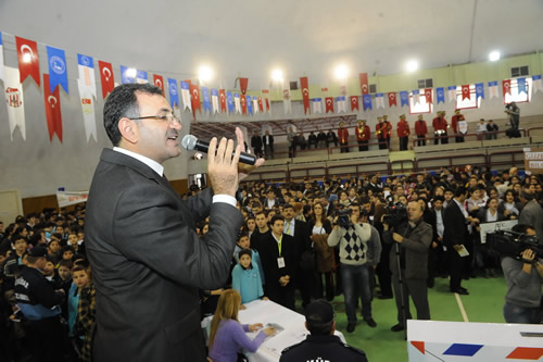 skdar Belediyesi'nden ocuklara zel dnya rekoru!..