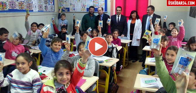 Başkan Türkmen'den Çocuklara Anlamlı Hediye